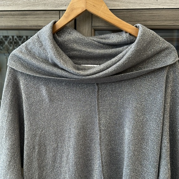 Joseph A. Cowl Neck oversized shimmer metallic long sleeve Sweater pullover Sz S - Picture 3 of 7